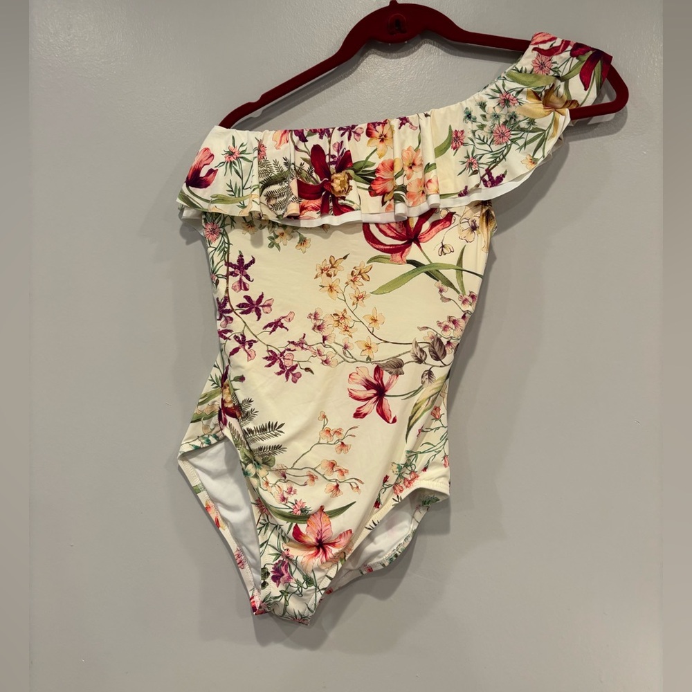 Carmen Marc Valvo Floral ruffled one piece swimsuit 🩱